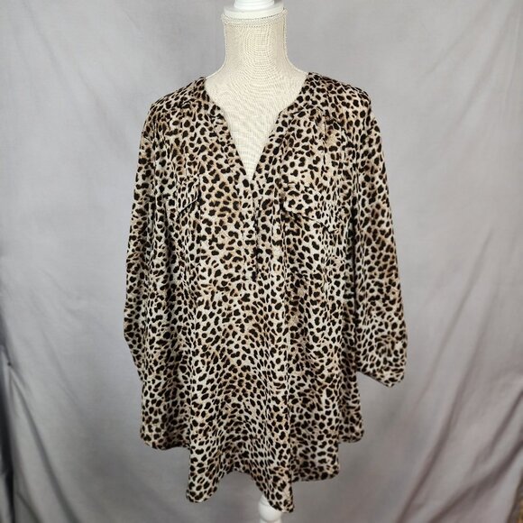 Torrid Brown Animal Leopard Print 3/4 Tab Sleeve Button Front Pullover Top Sz 3 - Picture 1 of 9